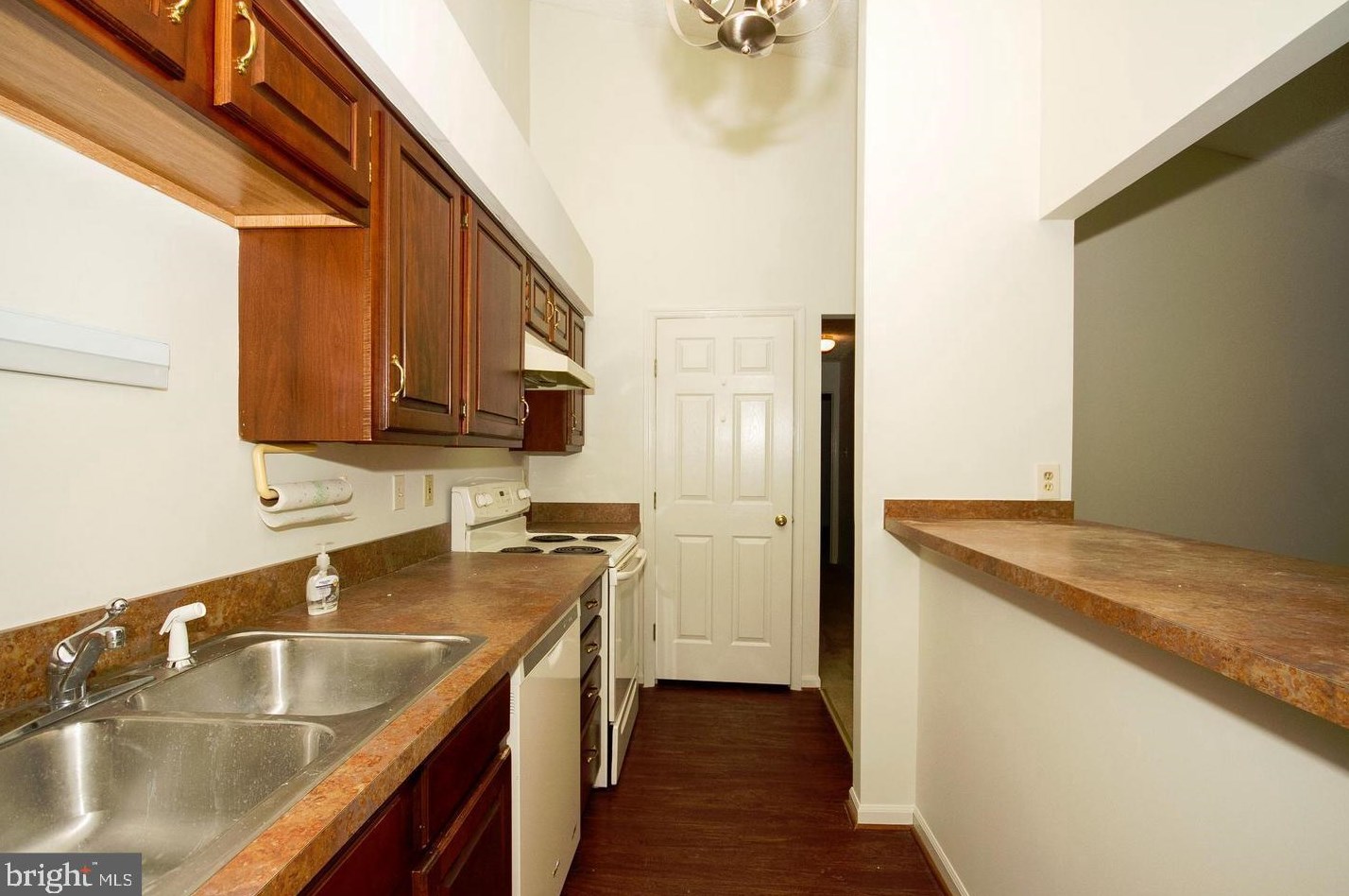 1341 Greenbriar Way, Baltimore MD  21208 exterior