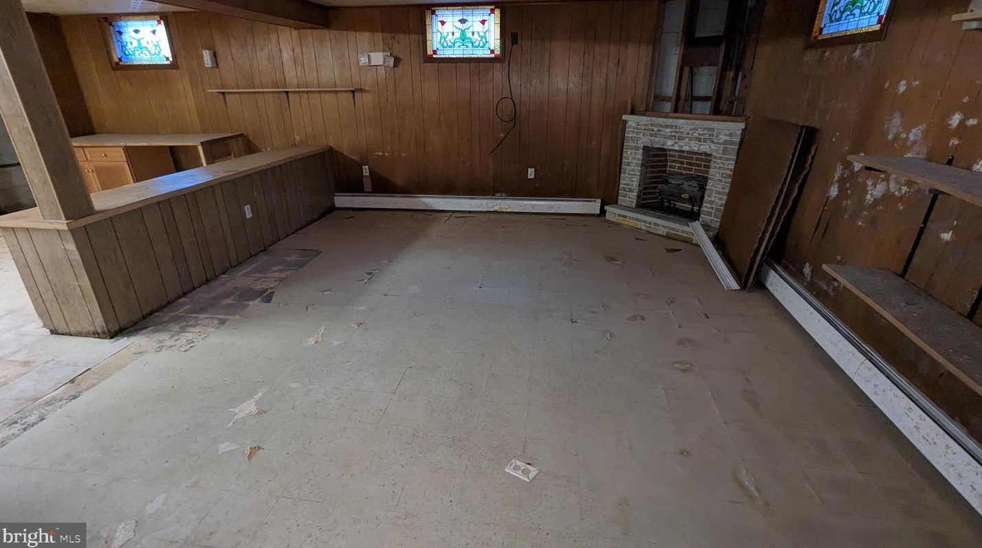 307 Essex Ave, Baltimore MD  21221-4710 exterior