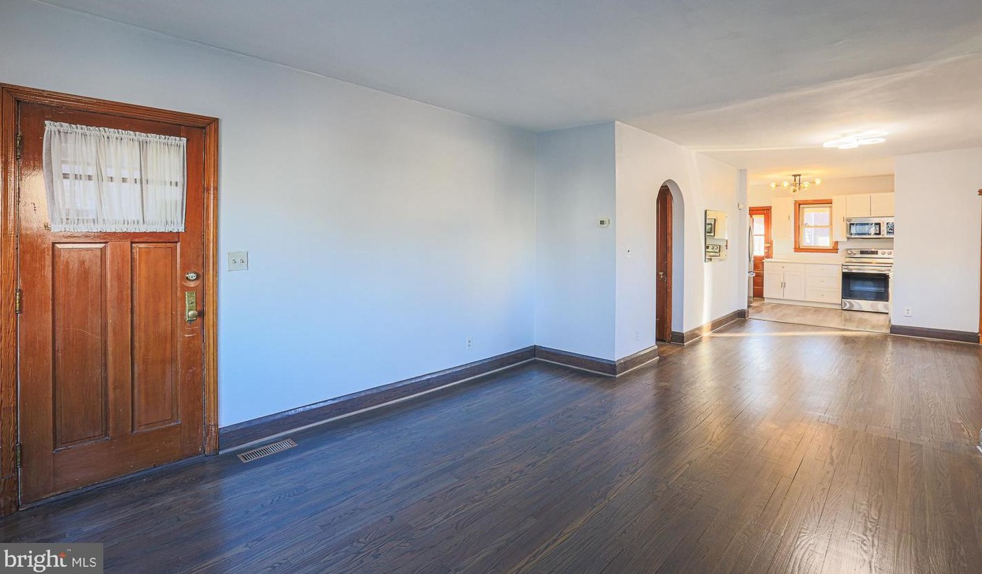 17 Liberty Pkwy, Baltimore MD  21222-3849 exterior