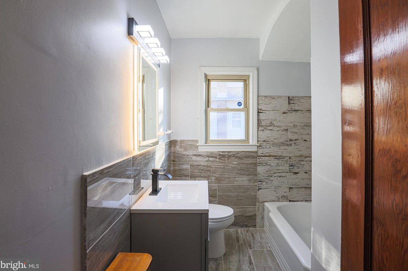 17 Liberty Pkwy, Baltimore MD  21222-3849 exterior
