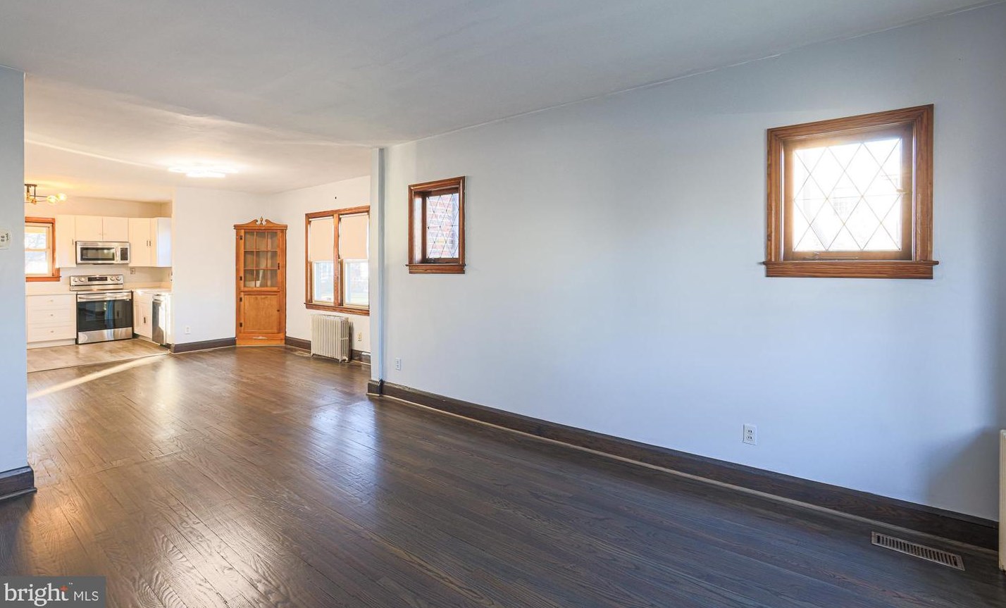 17 Liberty Pkwy, Baltimore MD  21222-3849 exterior