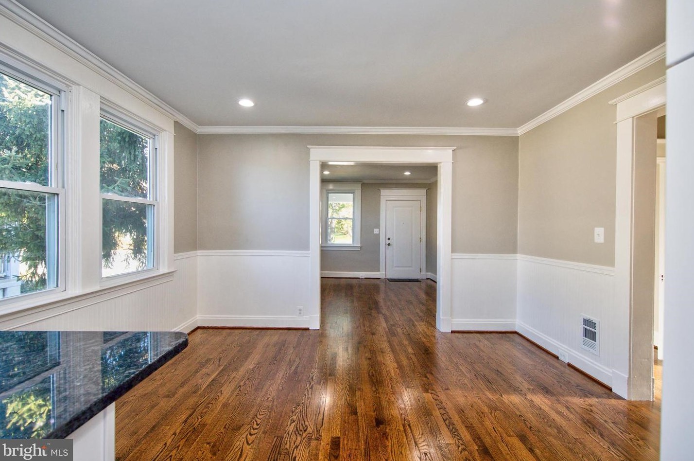 19 Glenmore Ave, Baltimore MD  21206-1325 exterior