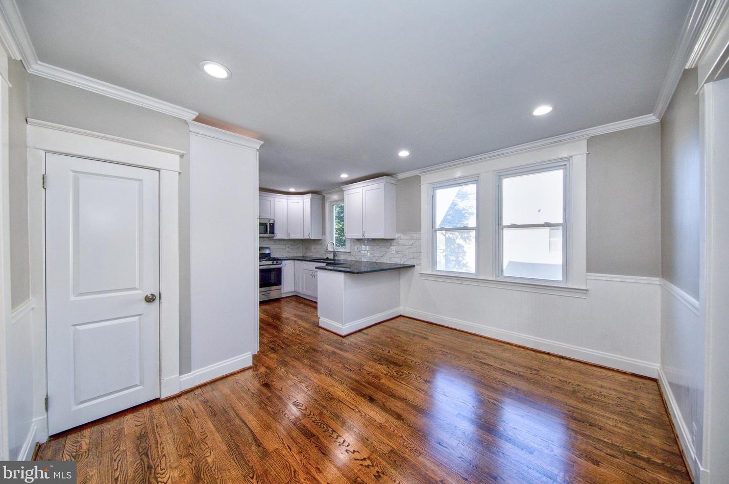 19 Glenmore Ave, Baltimore MD  21206-1325 exterior