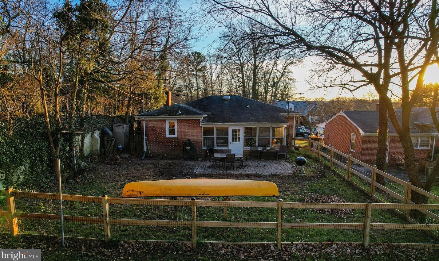 1912 Rockwell Ave, Baltimore MD  21228-4244 exterior