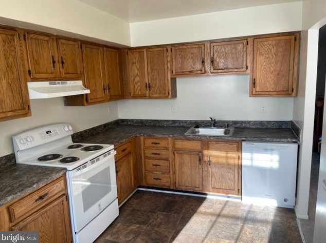 25 Heather Hill Rd, Baltimore MD  21228-6101 exterior