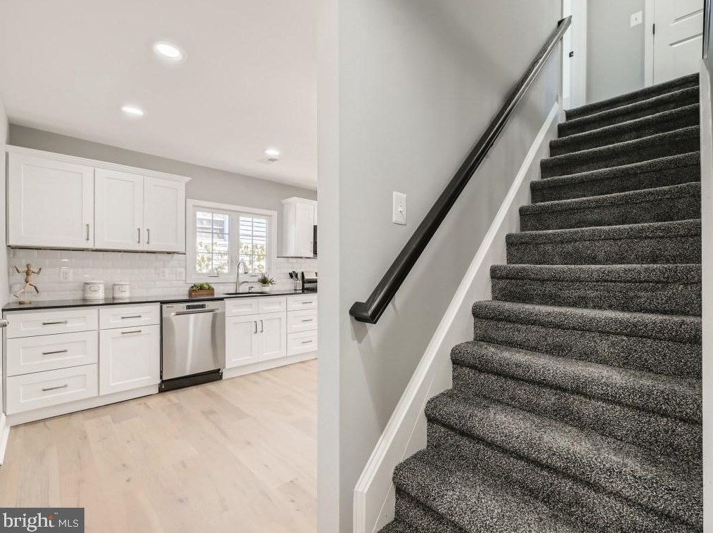 602 Windwood Rd, Baltimore MD  21212-2109 exterior