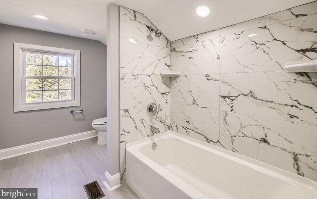 602 Windwood Rd, Baltimore MD  21212-2109 exterior