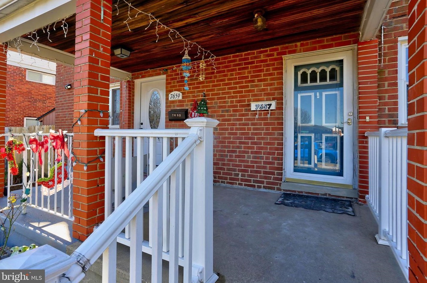 7657 Charlesmont Rd, Baltimore MD  21222-2738 exterior