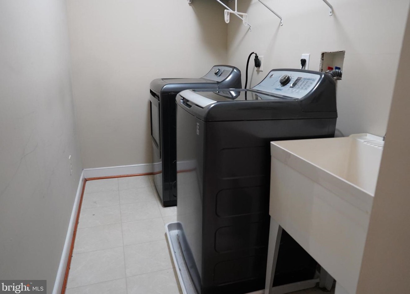 7518 Gilley Ter, Baltimore MD  21237-3703 exterior