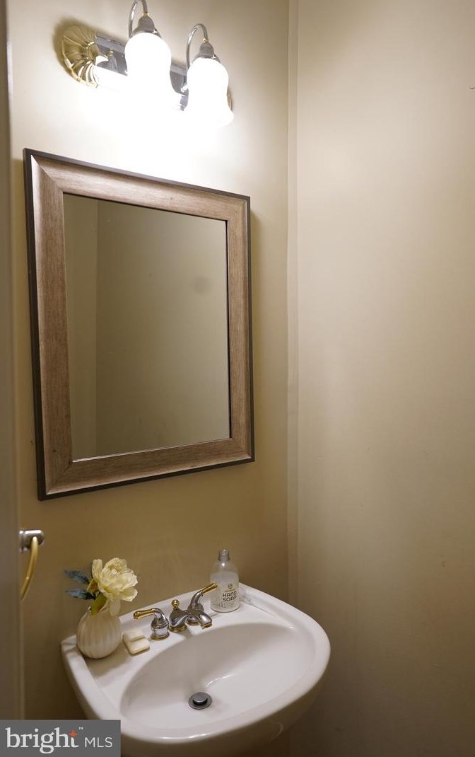 7518 Gilley Ter, Baltimore MD  21237-3703 exterior