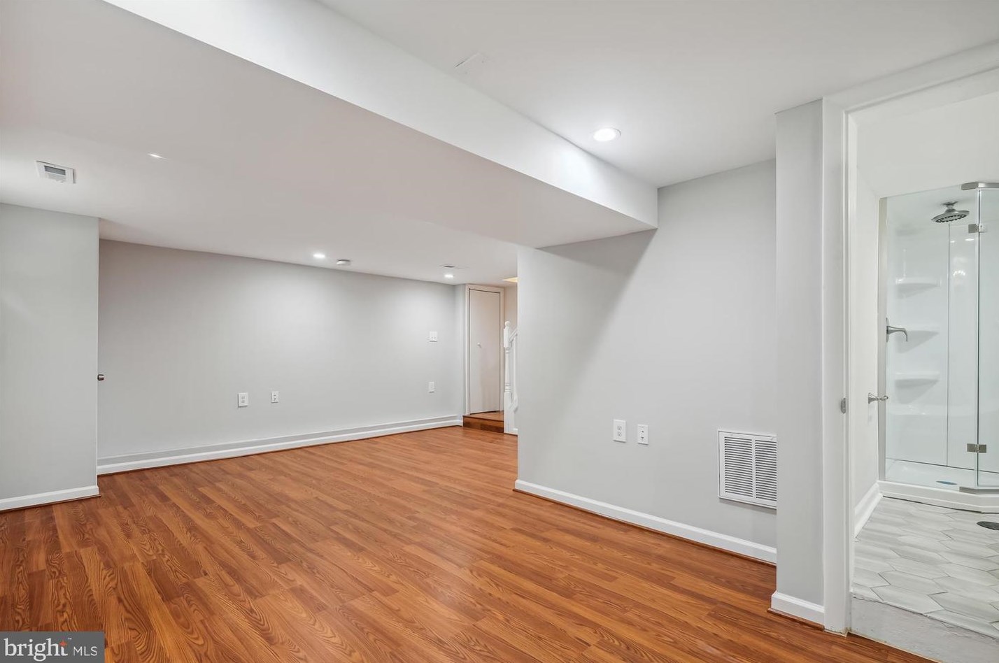 9 Dundalk Ave, Baltimore MD  21222-4222 exterior