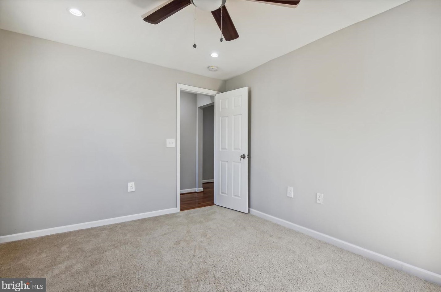 9 Dundalk Ave, Baltimore MD  21222-4222 exterior