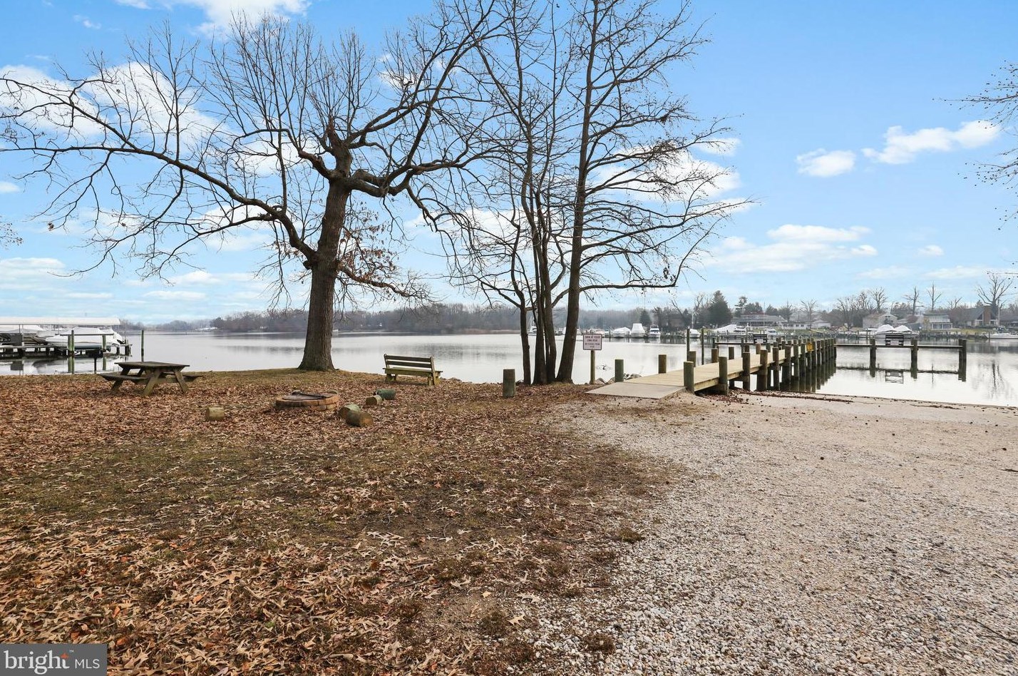 104 Holly Cir, Baltimore MD  21221-1909 exterior