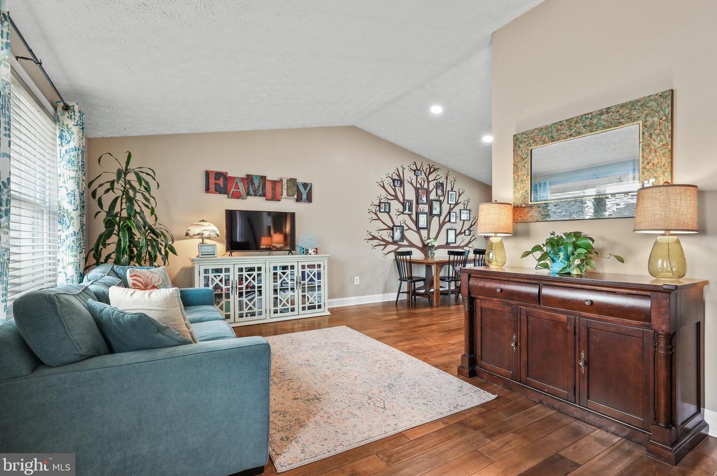 104 Holly Cir, Baltimore MD  21221-1909 exterior