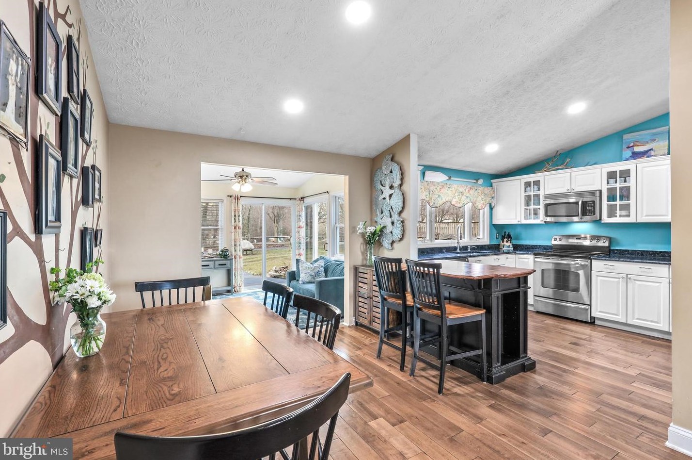 104 Holly Cir, Baltimore MD  21221-1909 exterior