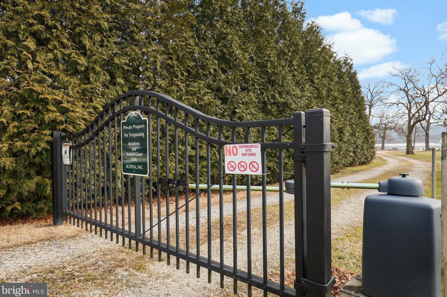 104 Holly Cir, Baltimore MD  21221-1909 exterior