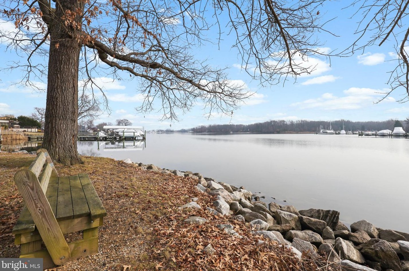 104 Holly Cir, Baltimore MD  21221-1909 exterior