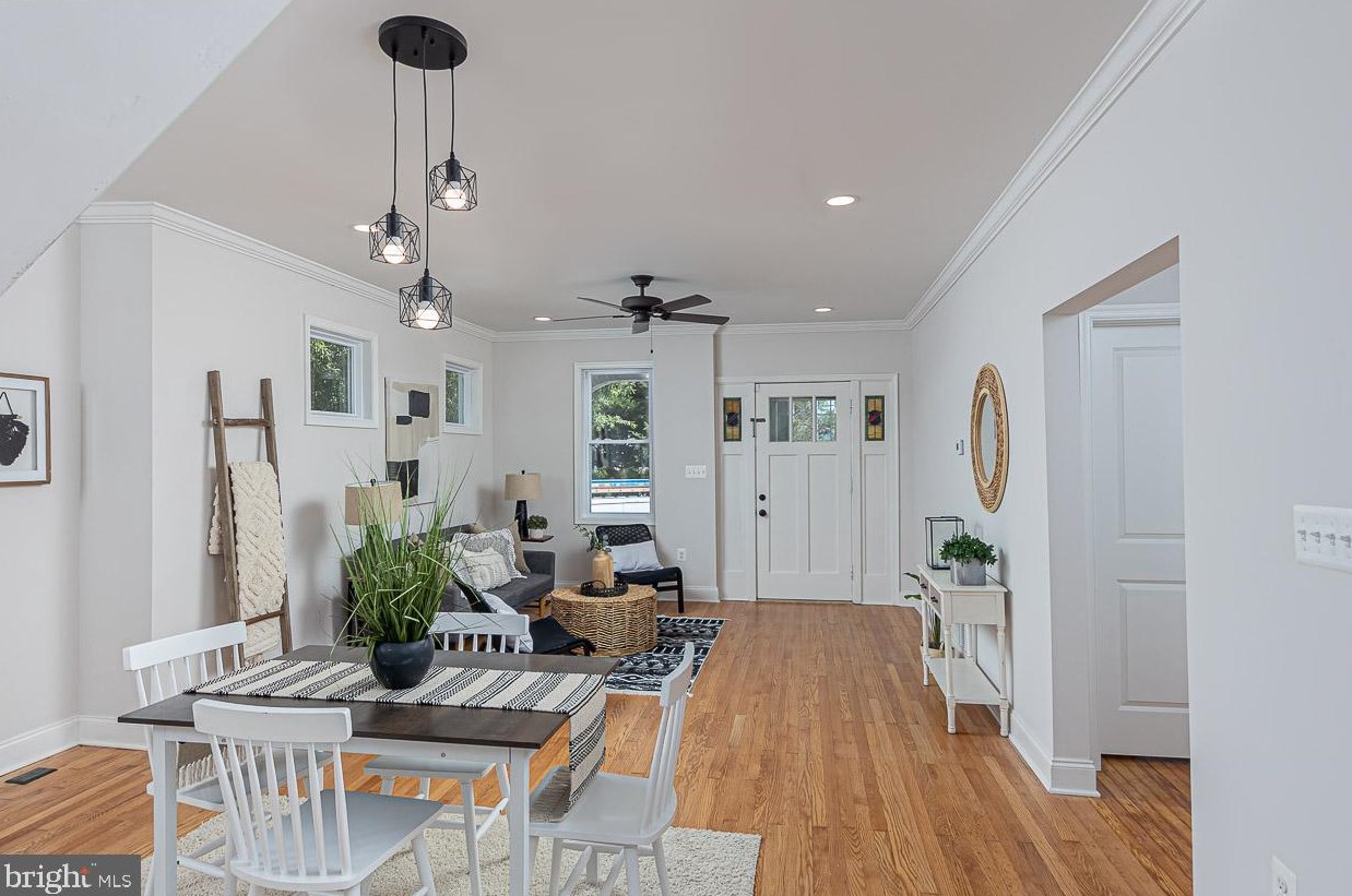 212 Riverside Dr, Baltimore MD  21221-6826 exterior