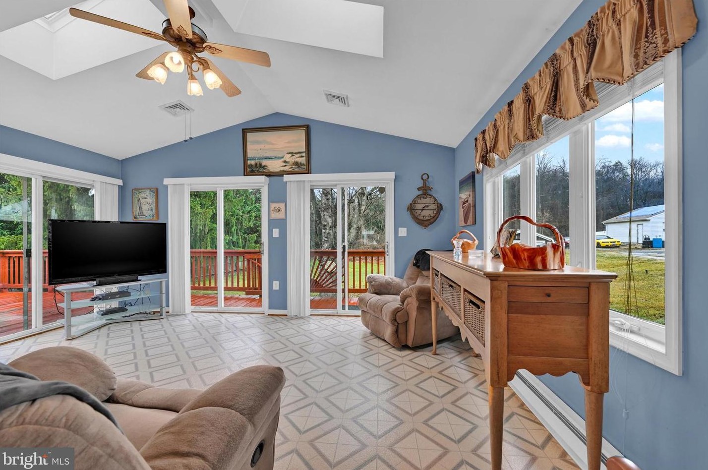 3514 Georgetown Rd, Baltimore MD  21227-1604 exterior