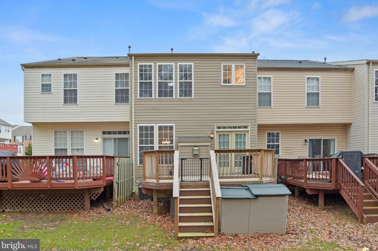 17 Caterham Ct, Baltimore MD  21237-5000 exterior