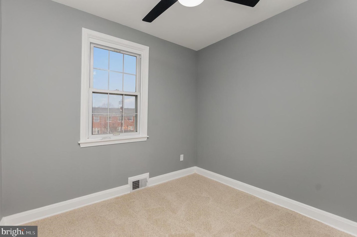 8130 Kirkwall Ct, Baltimore MD  21286-8321 exterior