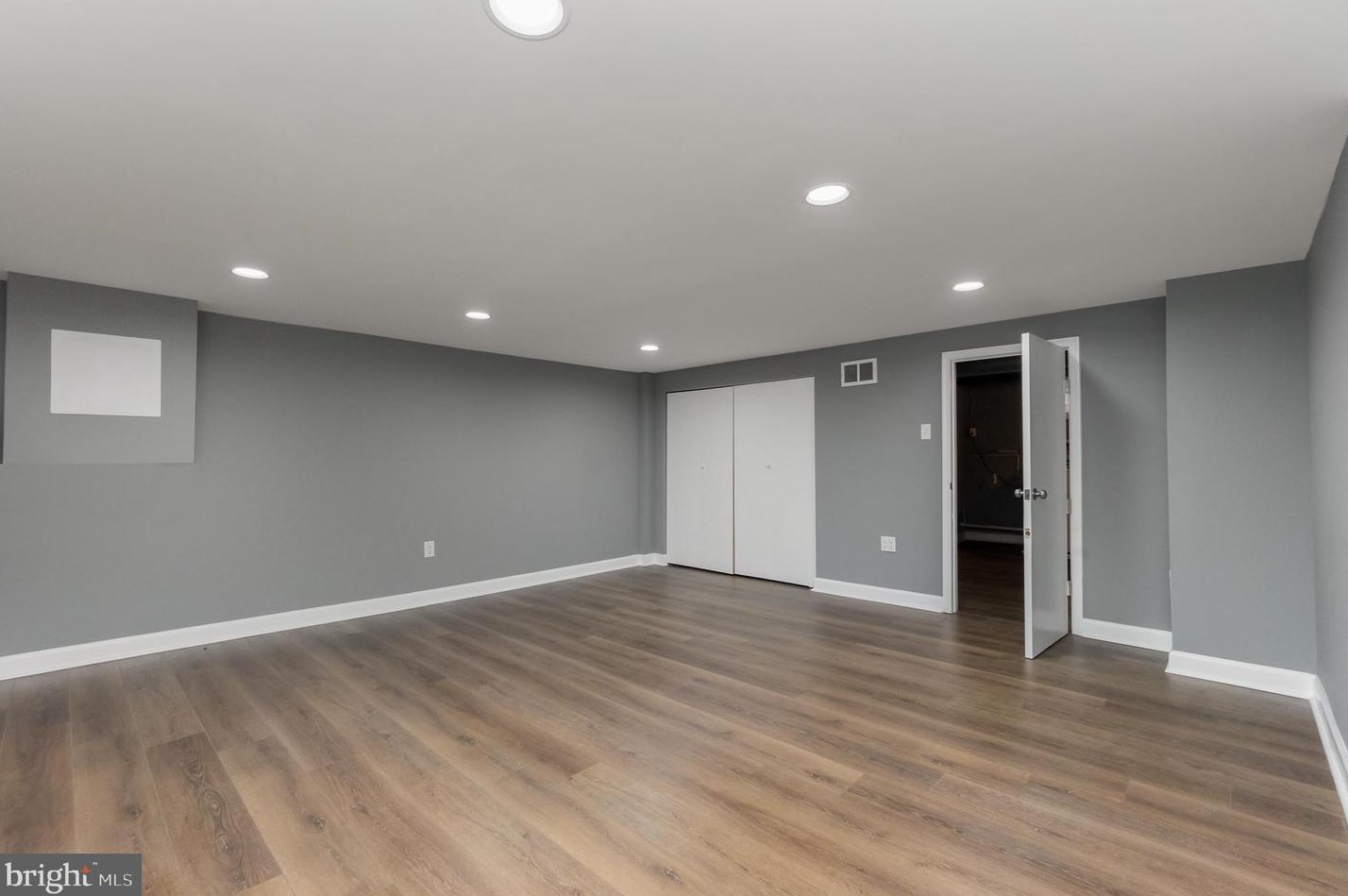 8130 Kirkwall Ct, Baltimore MD  21286-8321 exterior