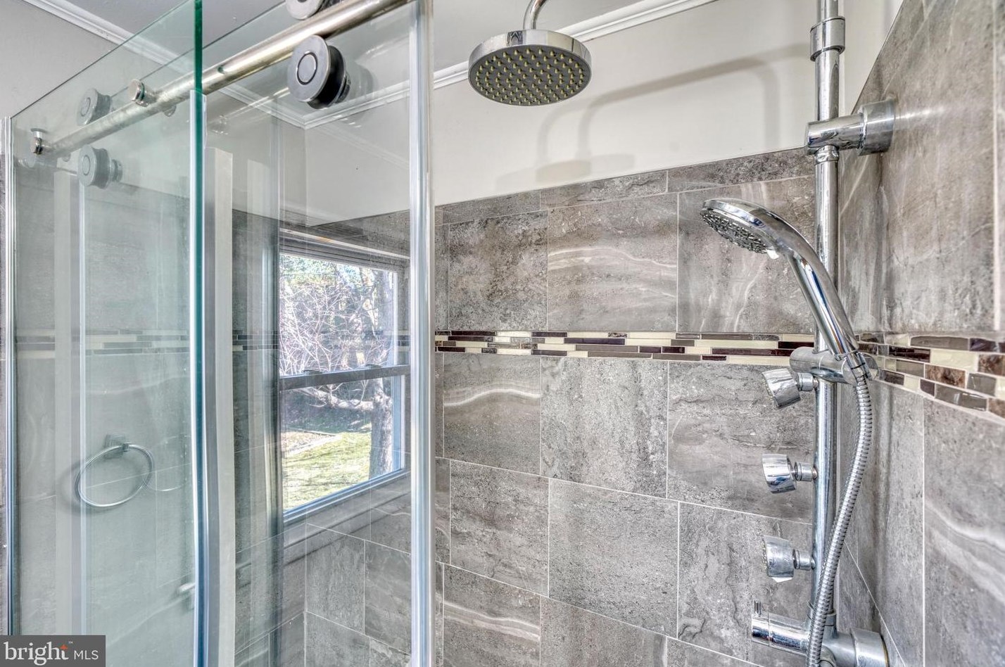 704 Providence Rd, Baltimore MD 21286-1562 exterior