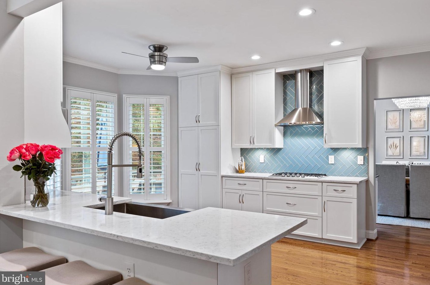 4 Old Granary Ct, Baltimore MD  21228-5358 exterior