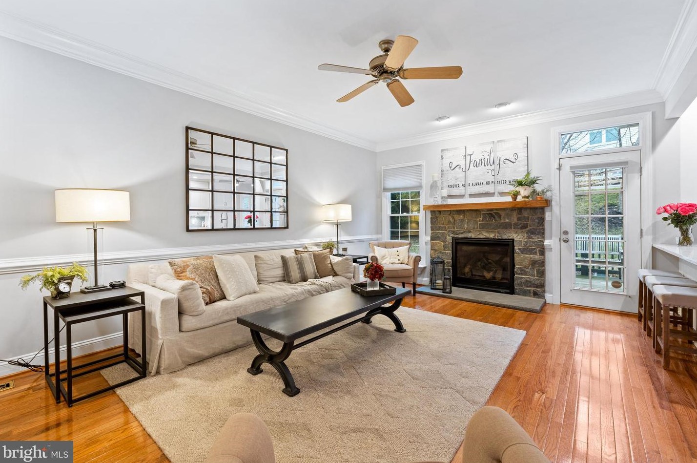 4 Old Granary Ct, Baltimore MD  21228-5358 exterior