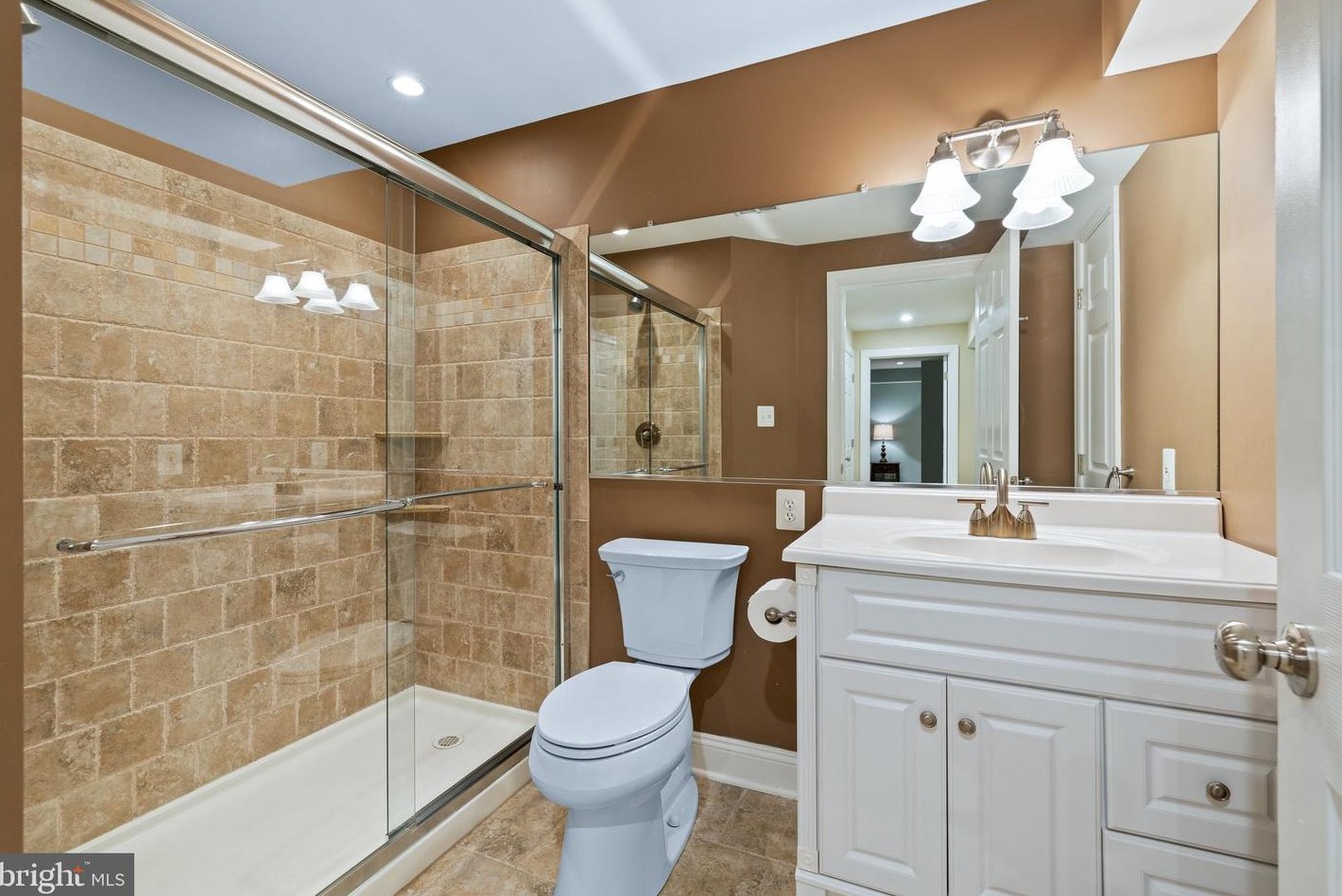 4 Old Granary Ct, Baltimore MD  21228-5358 exterior