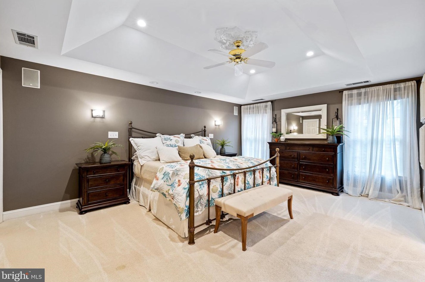 4 Old Granary Ct, Baltimore MD  21228-5358 exterior