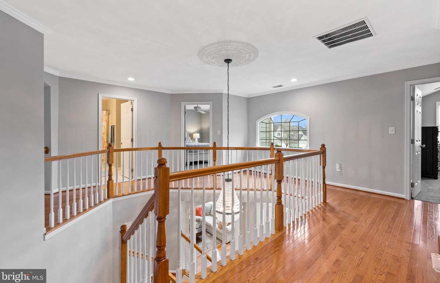 4 Old Granary Ct, Baltimore MD  21228-5358 exterior