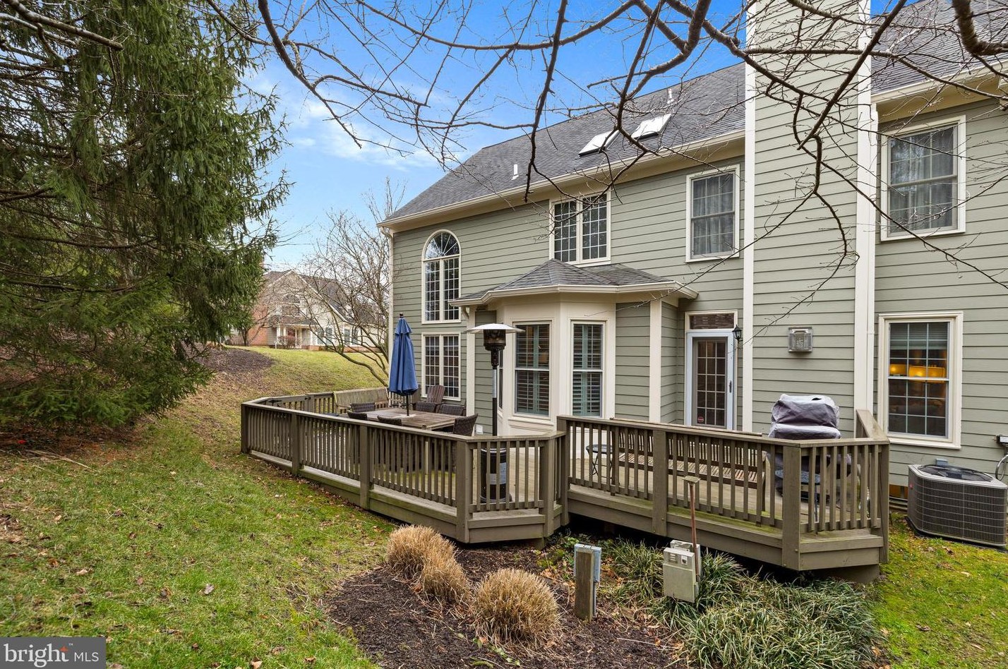 4 Old Granary Ct, Baltimore MD  21228-5358 exterior