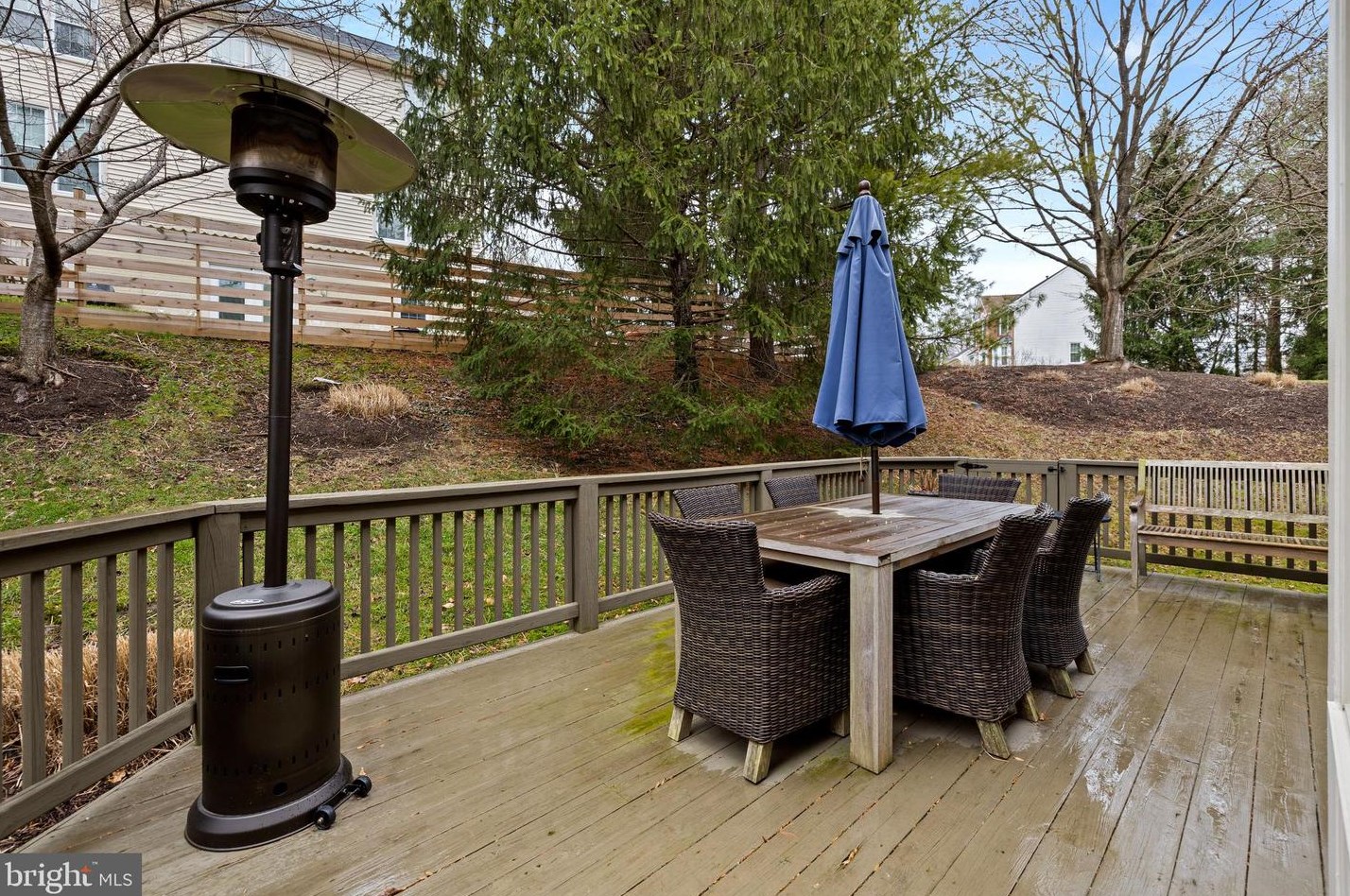 4 Old Granary Ct, Baltimore MD  21228-5358 exterior
