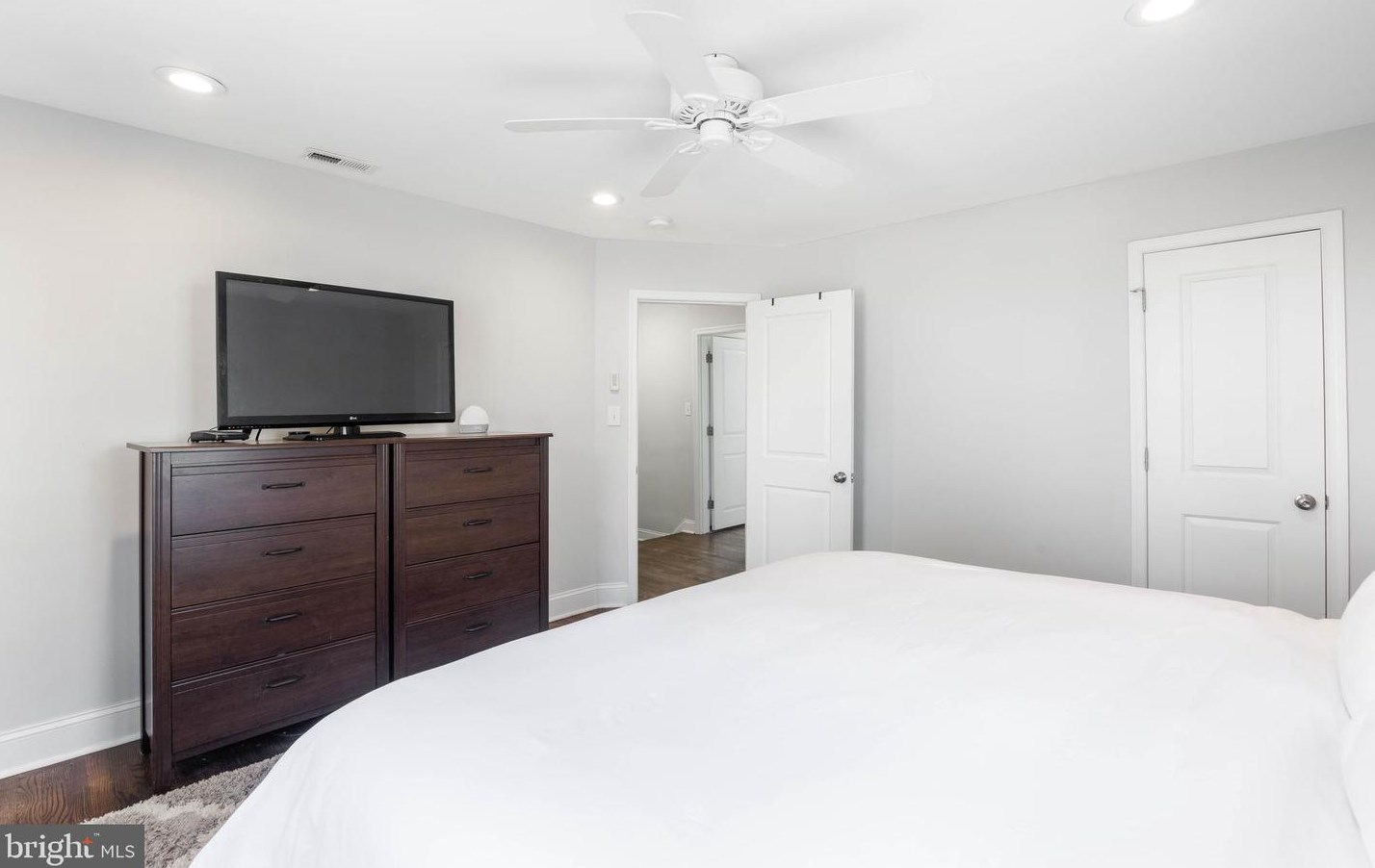 532 Academy Rd, Baltimore MD  21228-1802 exterior