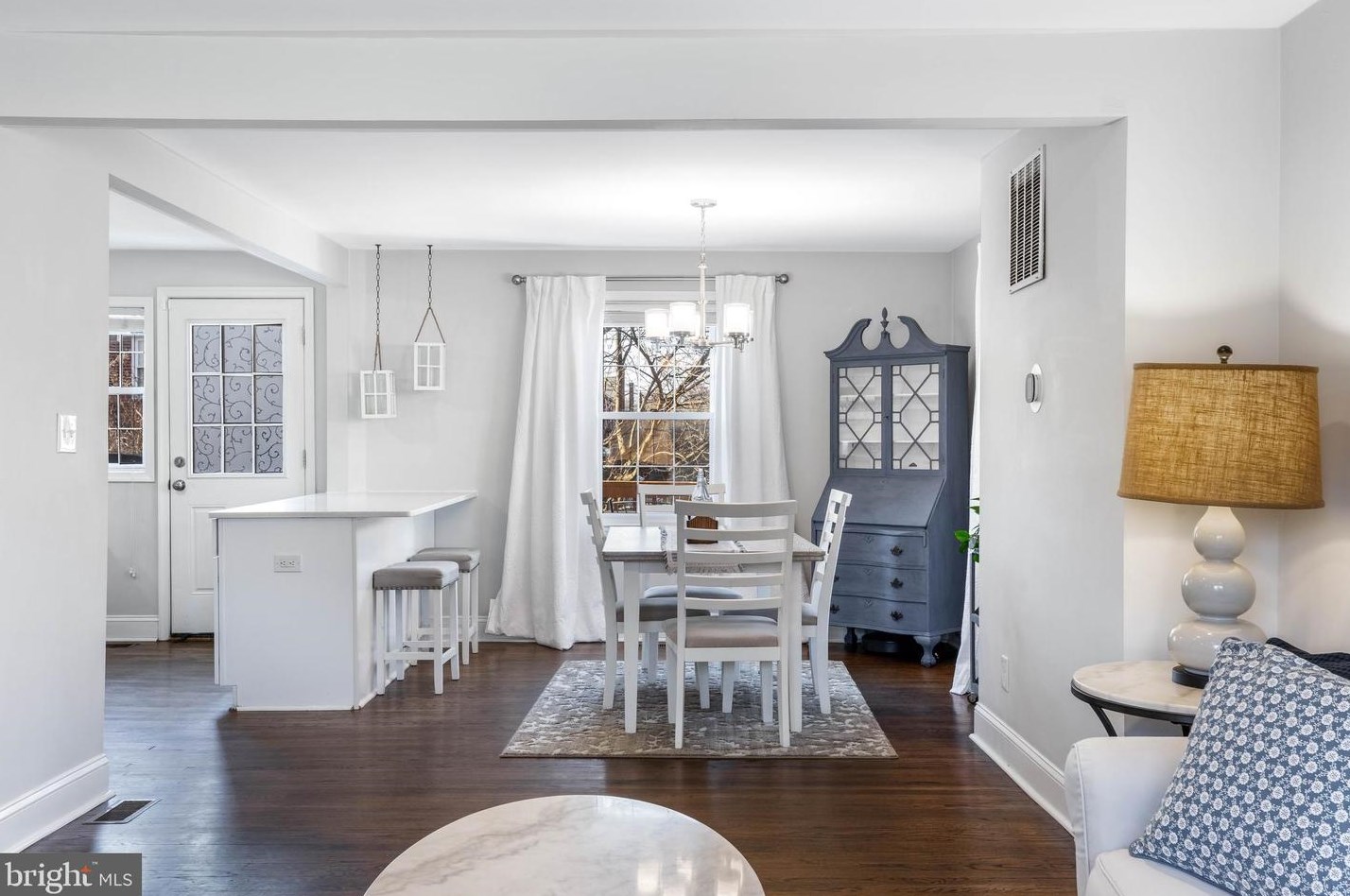 532 Academy Rd, Baltimore MD  21228-1815 exterior