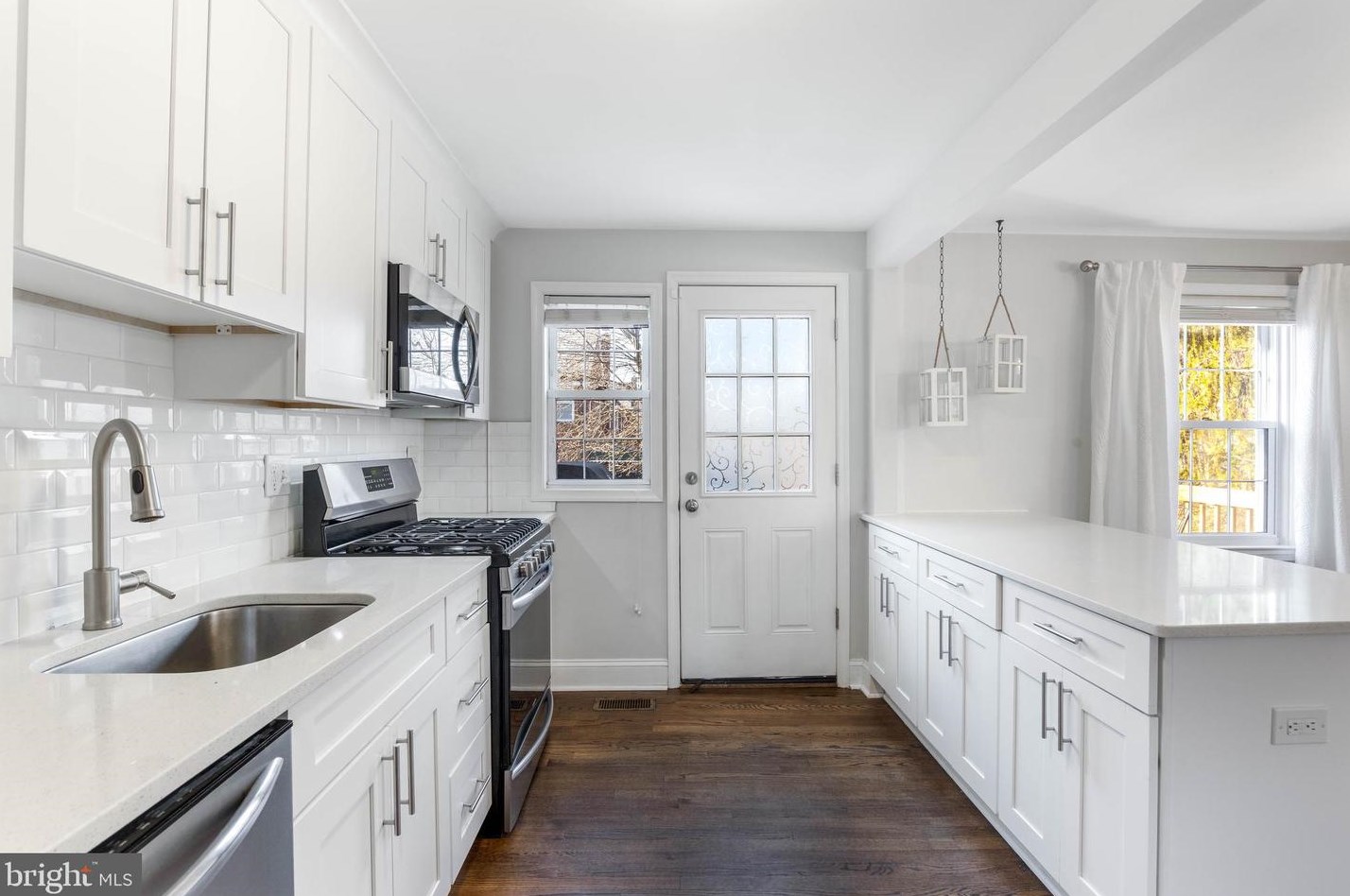 532 Academy Rd, Baltimore MD  21228-1802 exterior