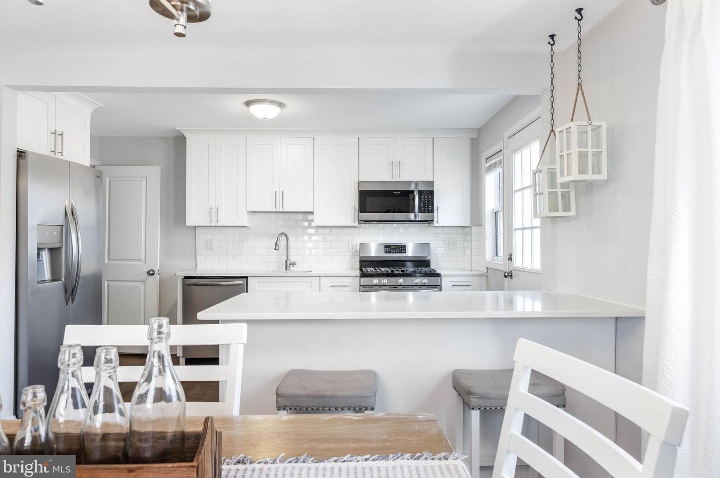 532 Academy Rd, Baltimore MD  21228-1802 exterior