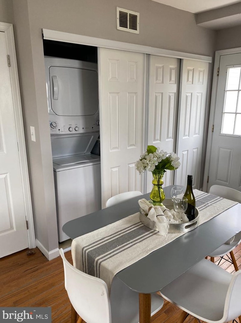 7726 Cove Rd, Baltimore MD  21219-1918 exterior