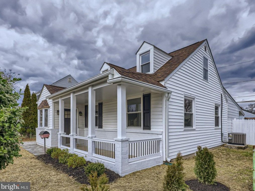 8230 Longpoint Rd, Baltimore MD  21222-6017 exterior