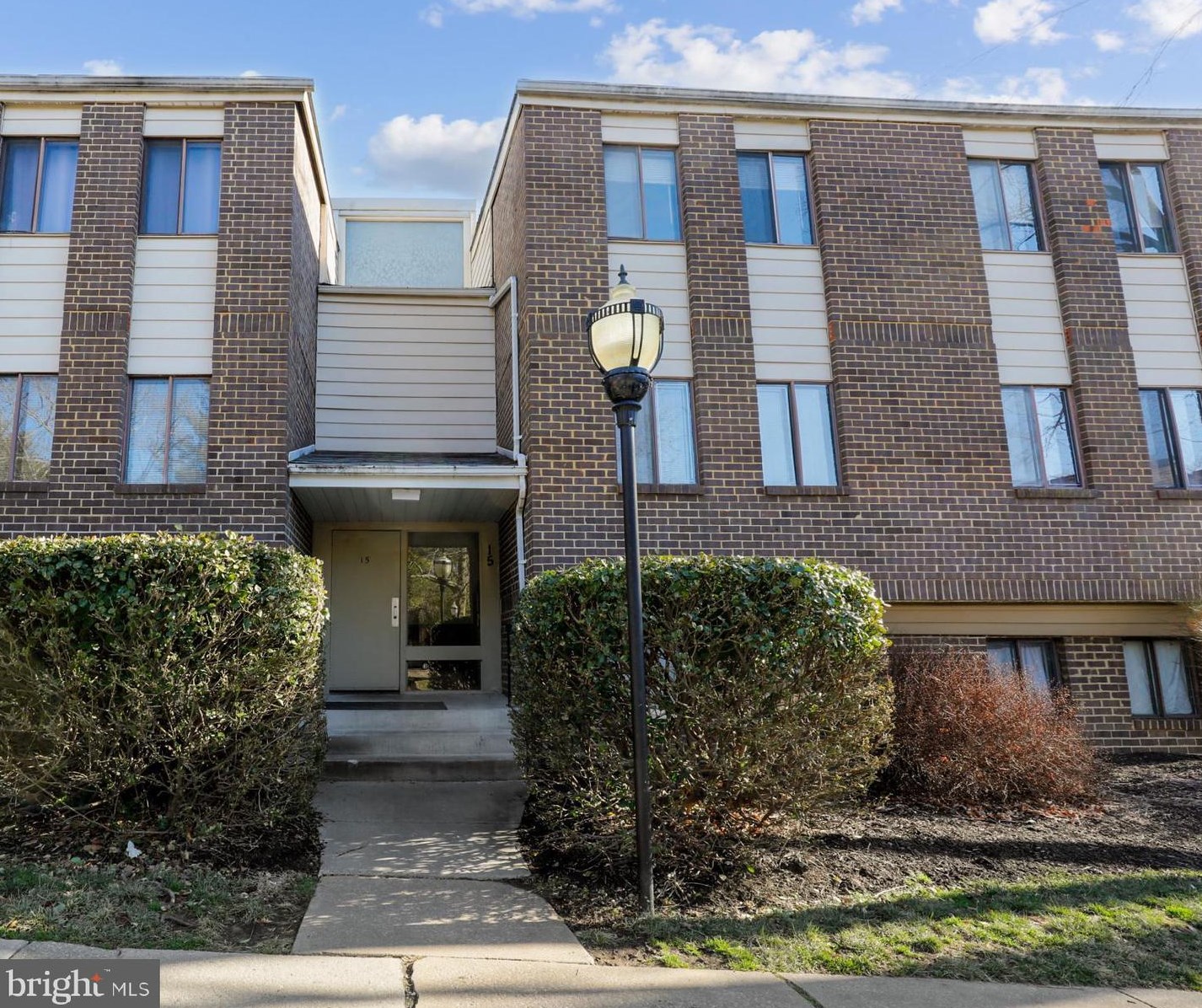 15 Suntop Ct, Baltimore MD  21209-1335 exterior