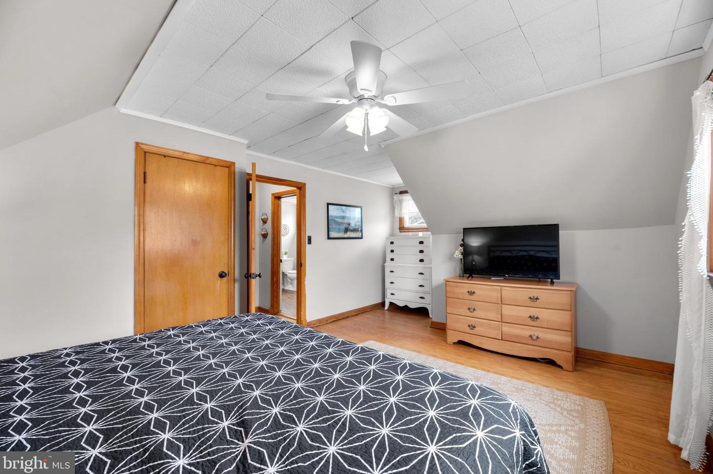 1513 Arbutus Ave, Baltimore MD  21227-4013 exterior