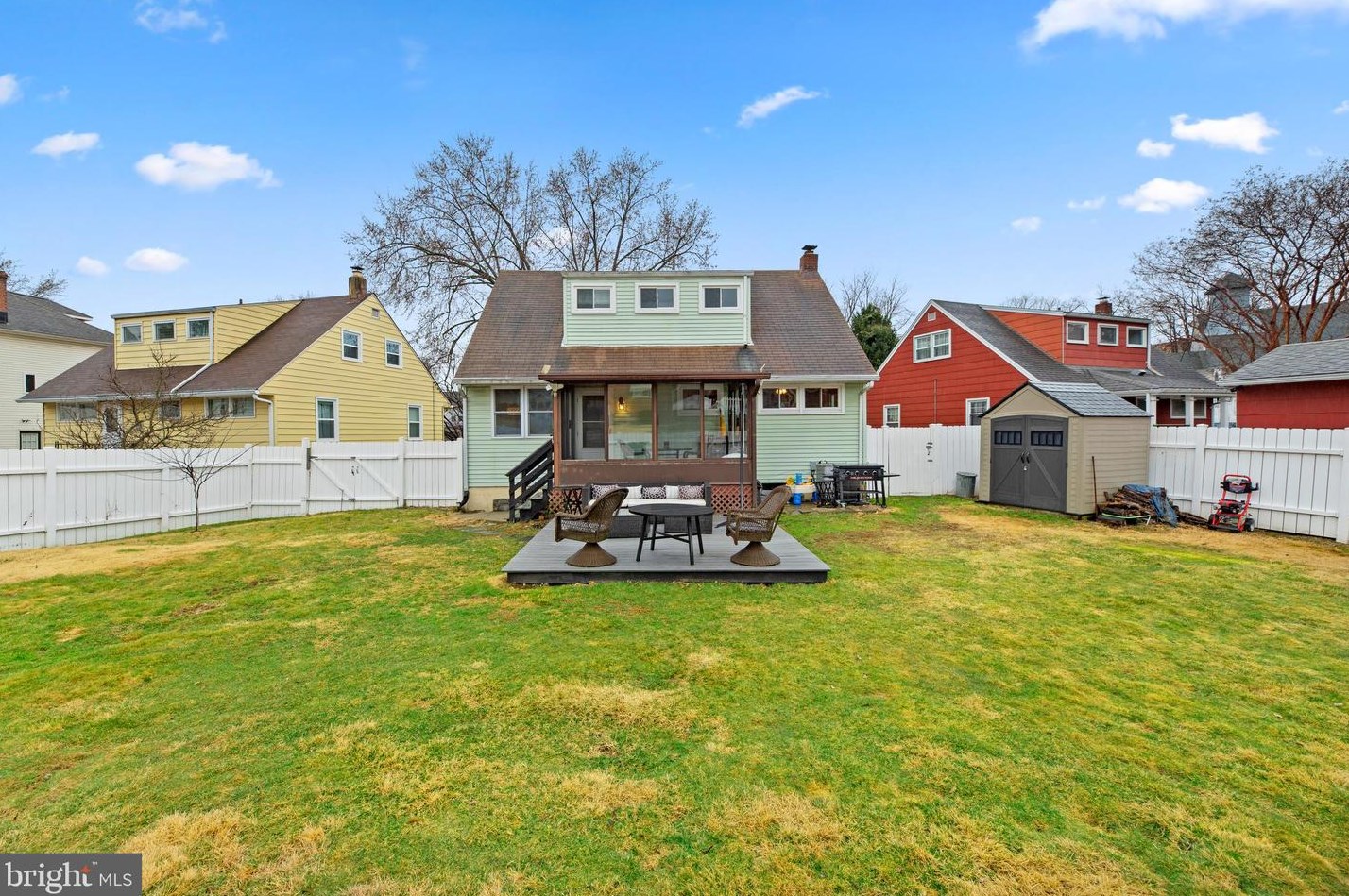 1513 Arbutus Ave, Baltimore MD  21227-4013 exterior