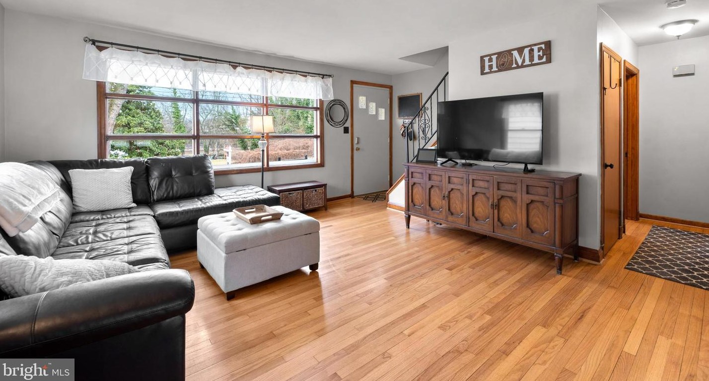 1513 Arbutus Ave, Baltimore MD  21227-4013 exterior