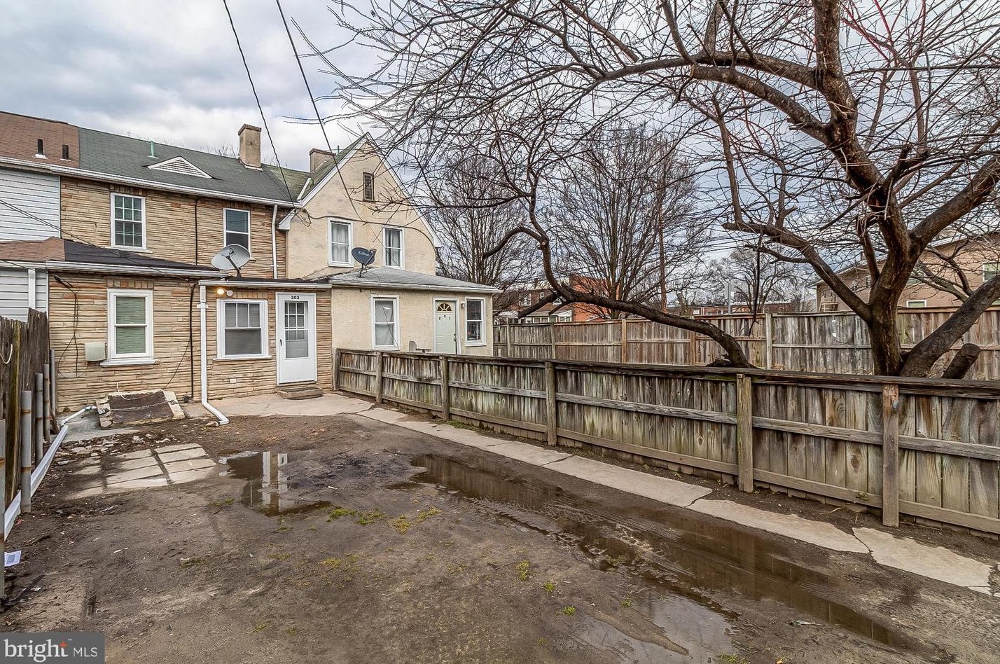 203 Colgate Ave, Baltimore MD  21222-4211 exterior