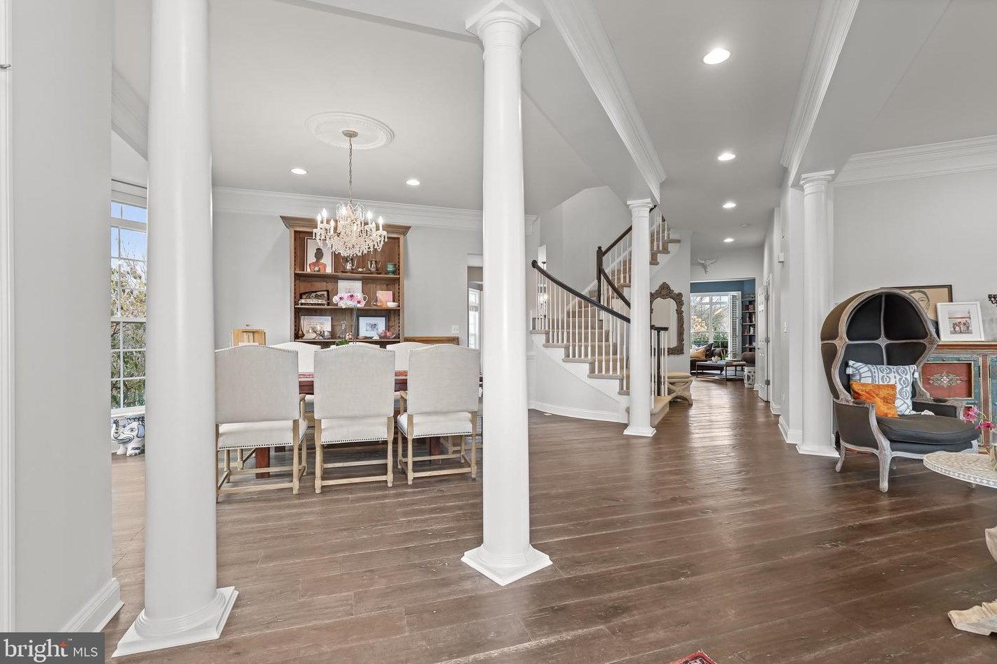 2520 Stone Cliff Dr, Baltimore MD  21209-3733 exterior