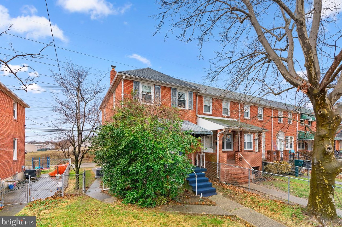 2812 Plainfield Rd, Baltimore MD  21222-2234 exterior