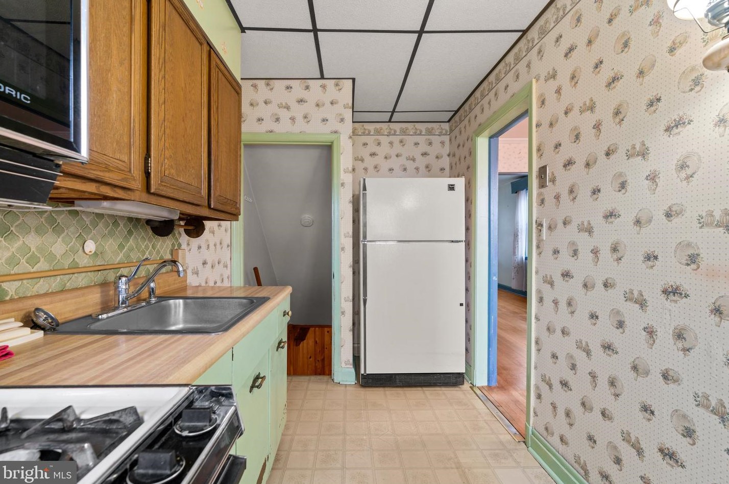 2812 Plainfield Rd, Baltimore MD  21222-2234 exterior