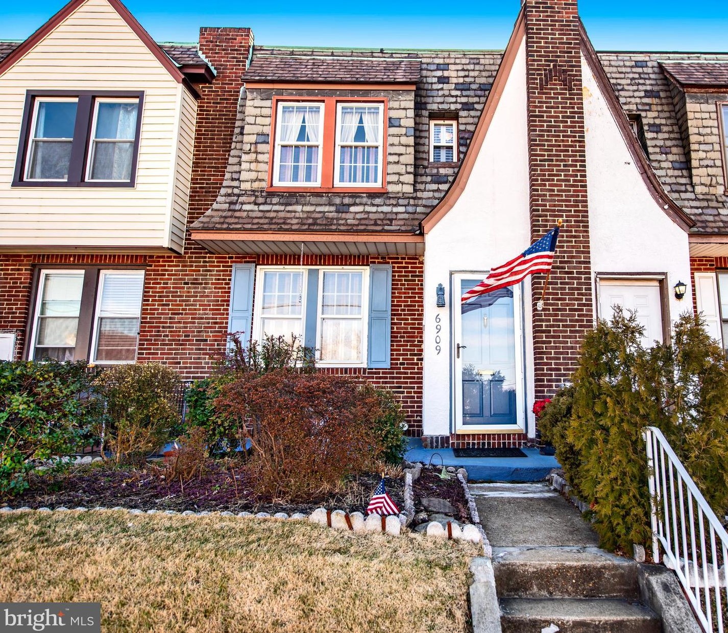 6909 Holabird Ave, Baltimore MD  21222-1748 exterior