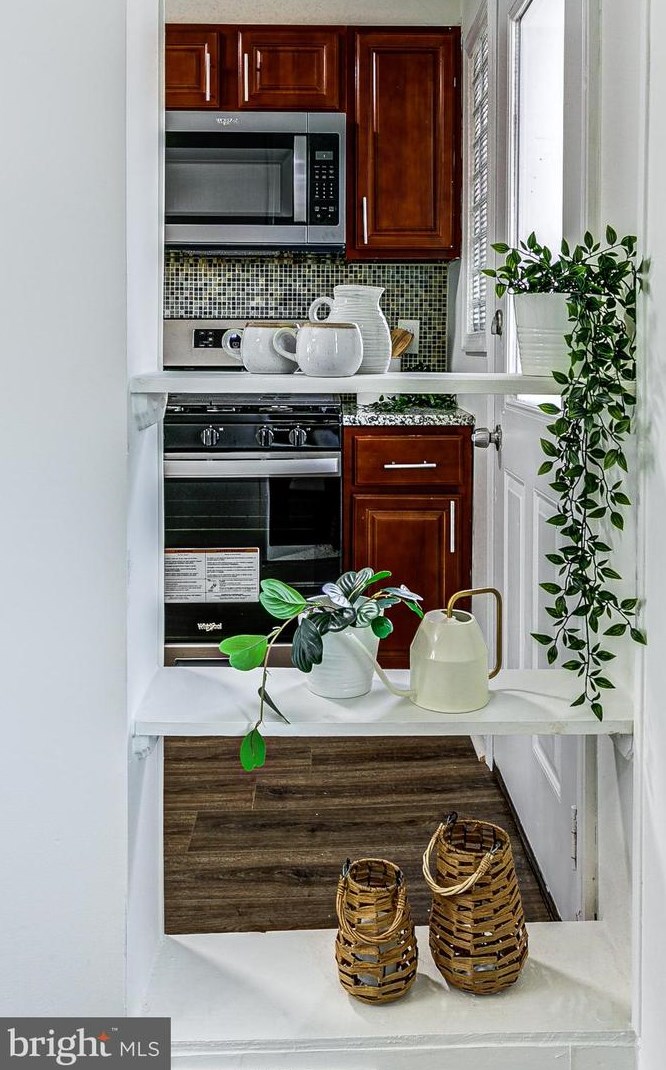 913 Elton Ave, Baltimore MD  21224-3320 exterior